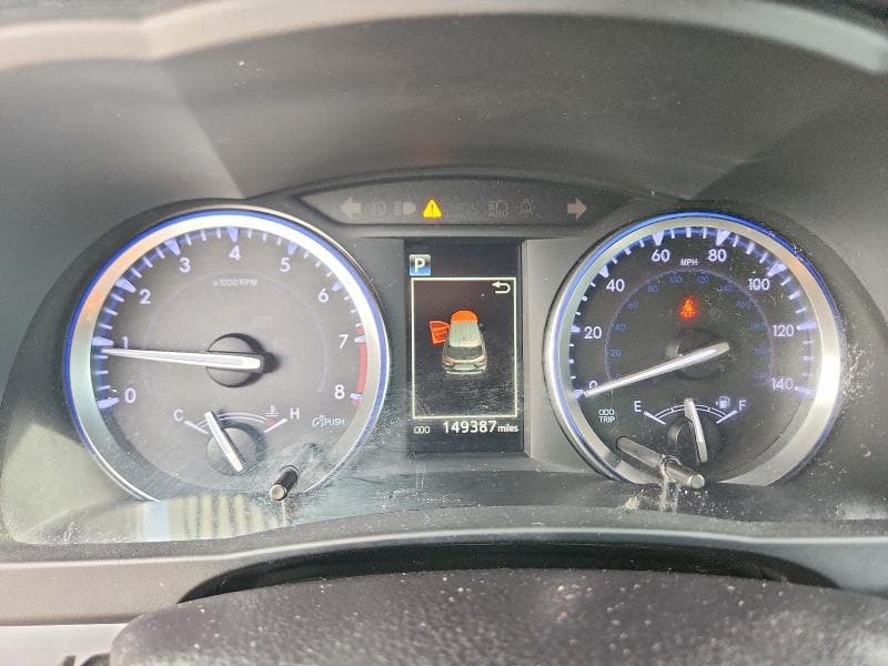 2018 TOYOTA HIGHLANDER SE 9