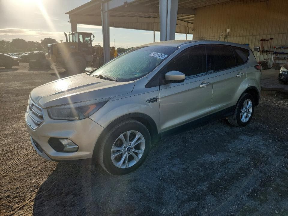 2017 FORD ESCAPE SE - 1