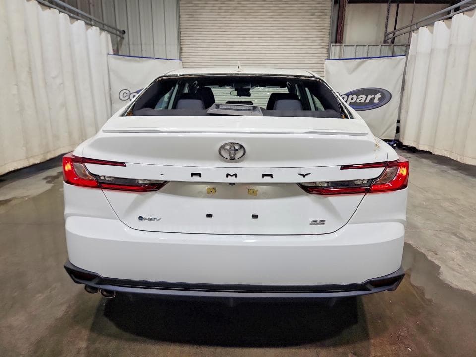 2026 TOYOTA CAMRY SE 6