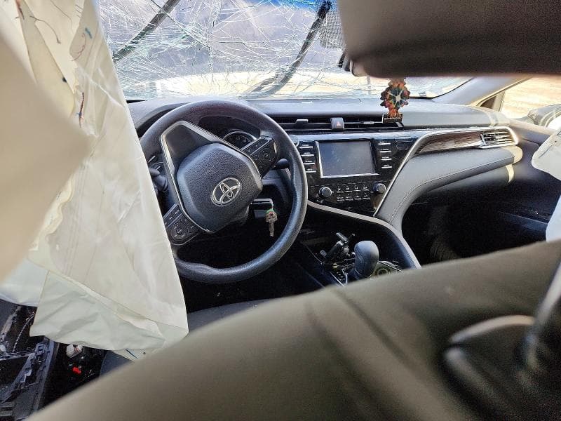 2018 TOYOTA CAMRY LE 8