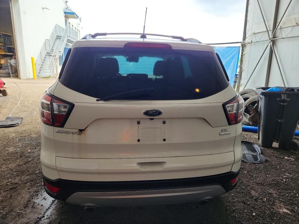 2017 FORD ESCAPE SE 6