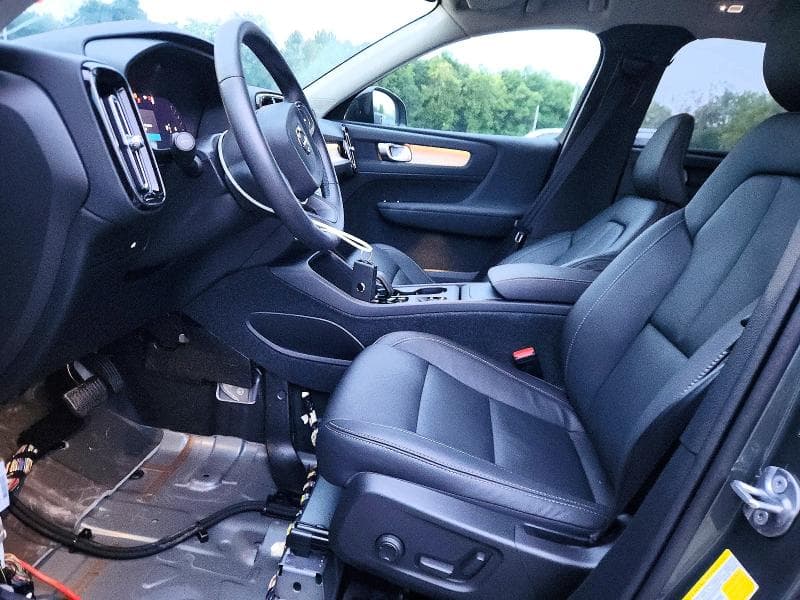2026 VOLVO XC40 CORE 7