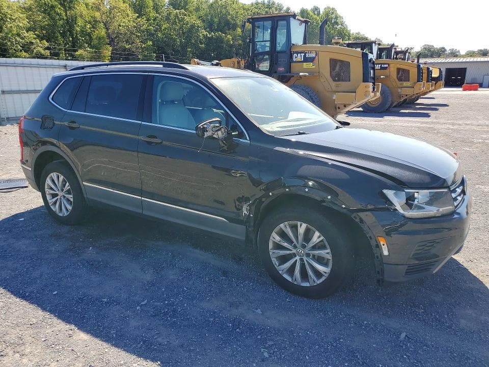 2018 VOLKSWAGEN TIGUAN SE 4