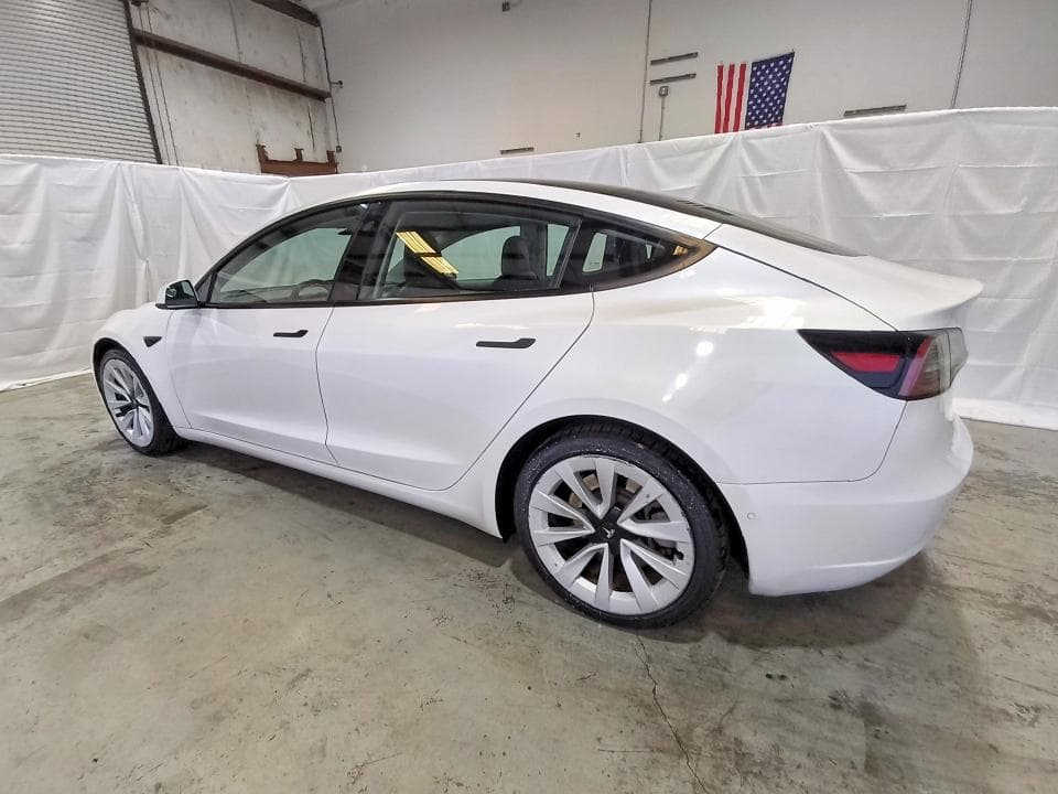 2022 TESLA MODEL 3 2
