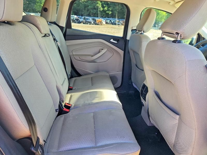 2019 FORD ESCAPE SE 11