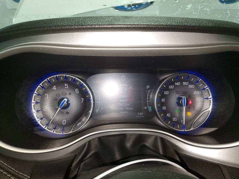 2022 CHRYSLER PACIFICA TOURING 9