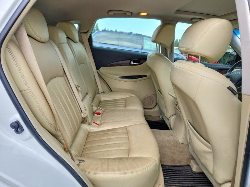 2017 INFINITI QX50 BASE 11