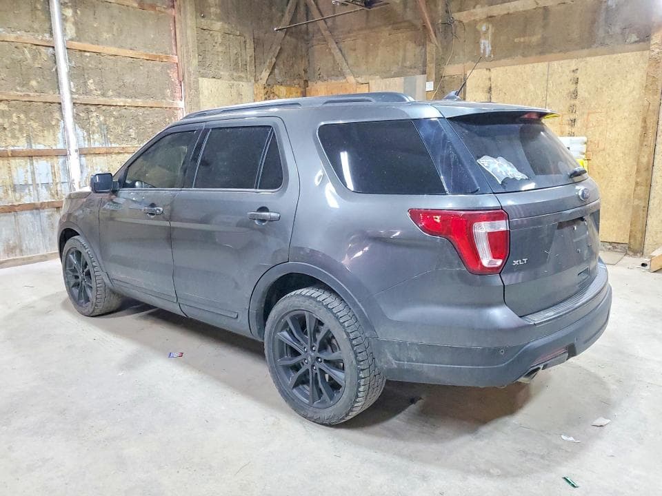 2018 FORD EXPLORER XLT 2