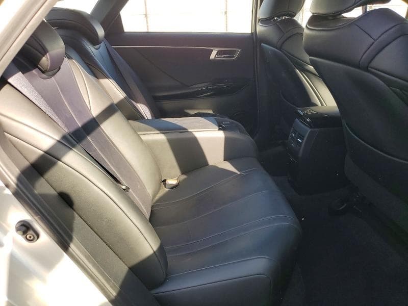 2018 TOYOTA MIRAI BASE 10
