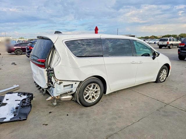 2025 CHRYSLER PACIFICA SELECT 3