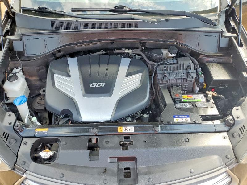 2017 HYUNDAI SANTA FE SE 12