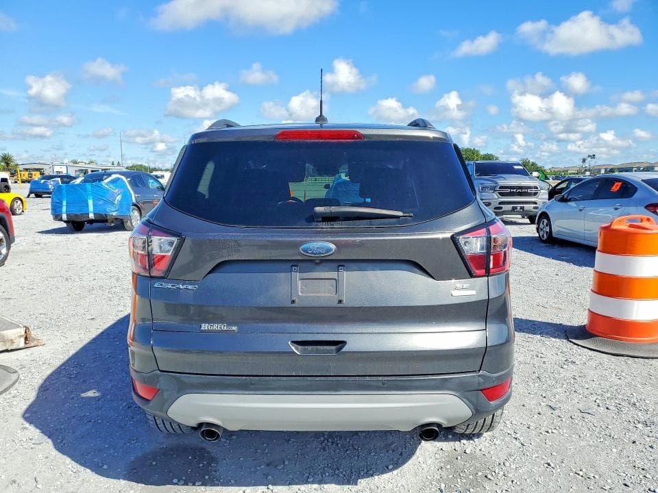 2017 FORD ESCAPE SE 6
