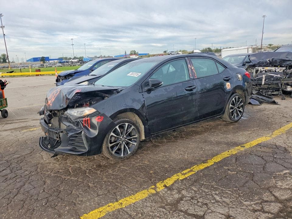 2017 TOYOTA COROLLA SE - 1