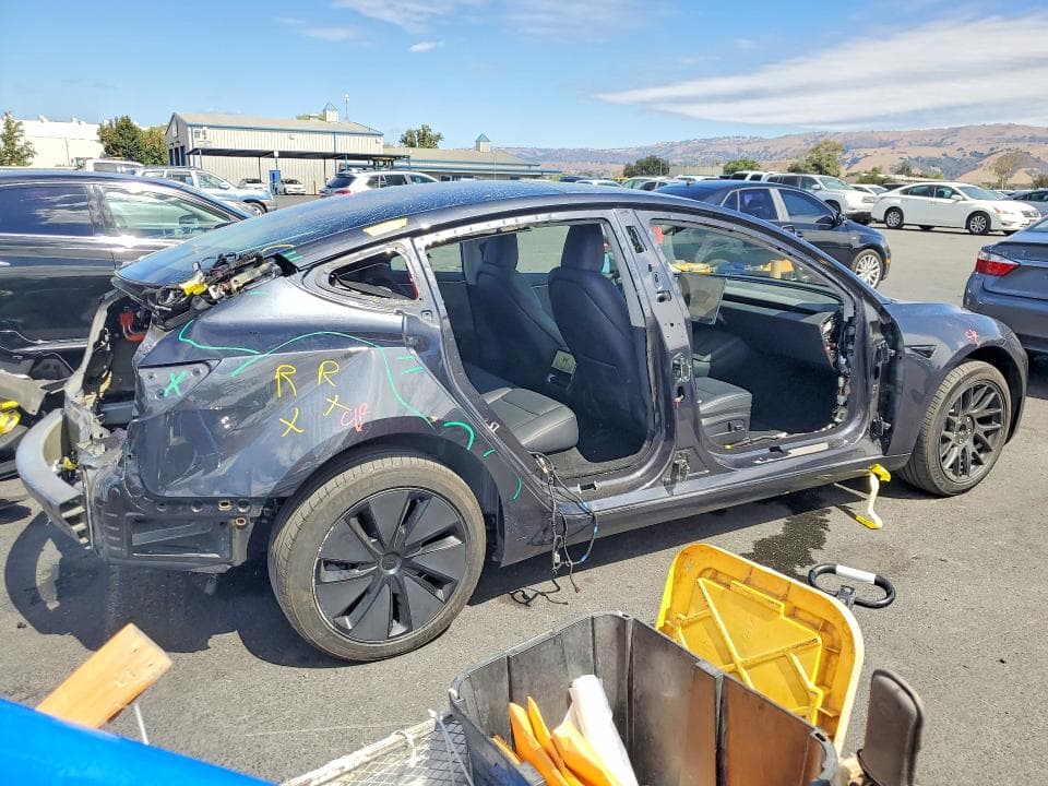 2024 TESLA MODEL 3 3