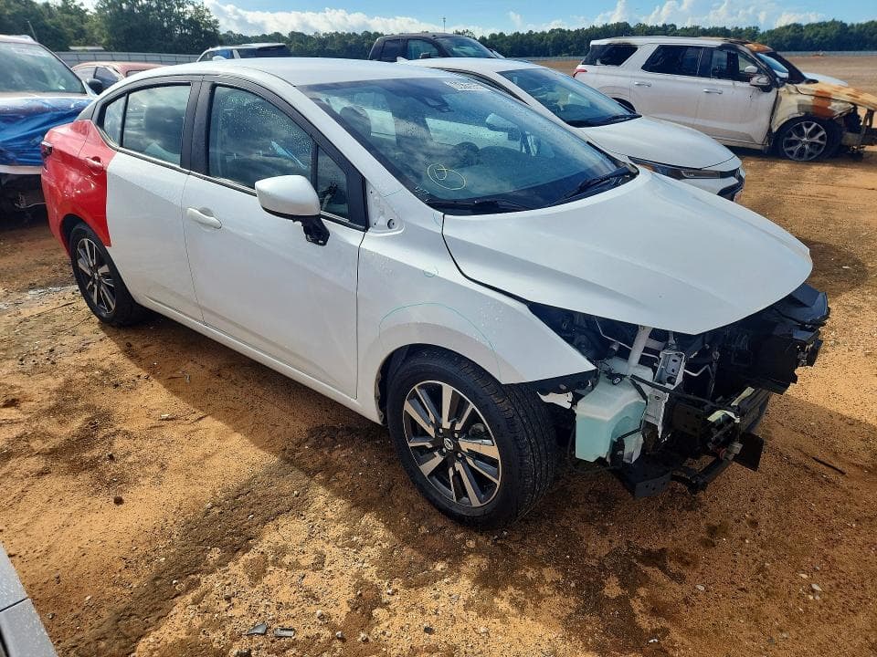 2022 NISSAN VERSA SV 4