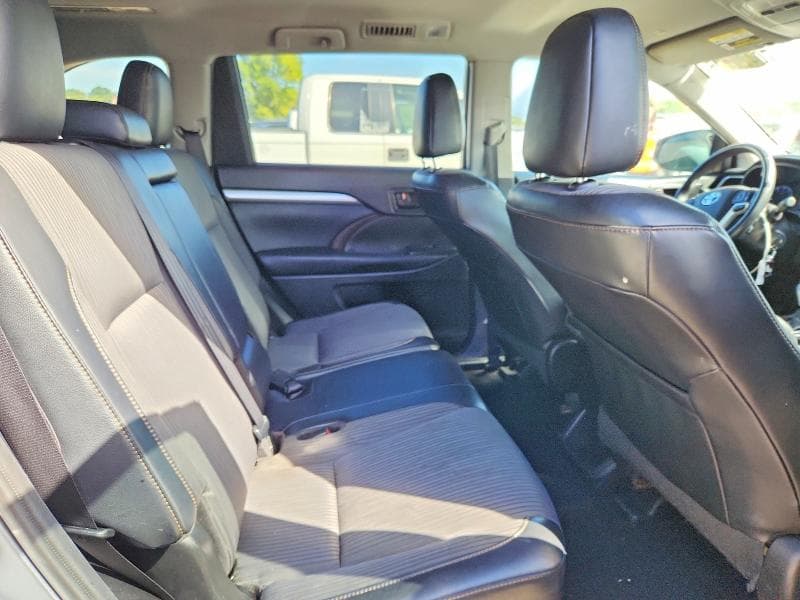 2019 TOYOTA HIGHLANDER LE PLUS 11