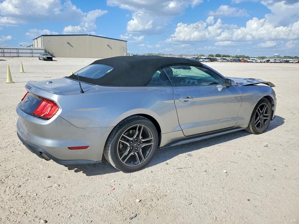 2022 FORD MUSTANG 3