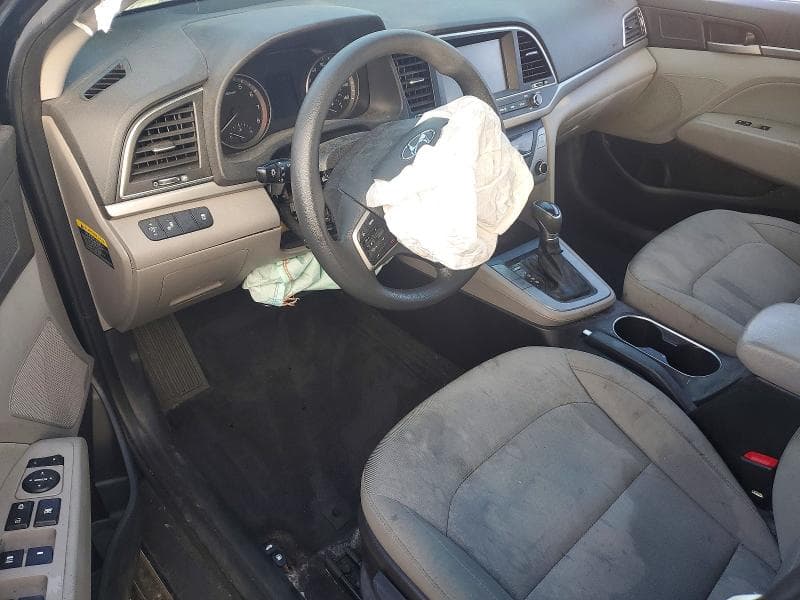 2018 HYUNDAI ELANTRA SEL 8