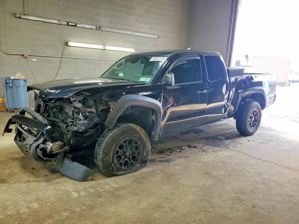2019 TOYOTA TACOMA SR