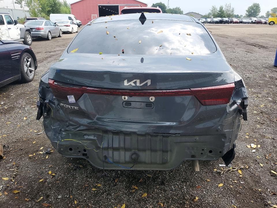 2022 KIA FORTE FE 6
