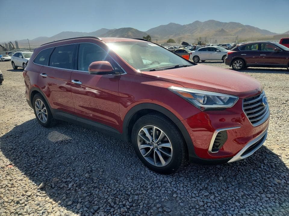 2017 HYUNDAI SANTA FE SE 4