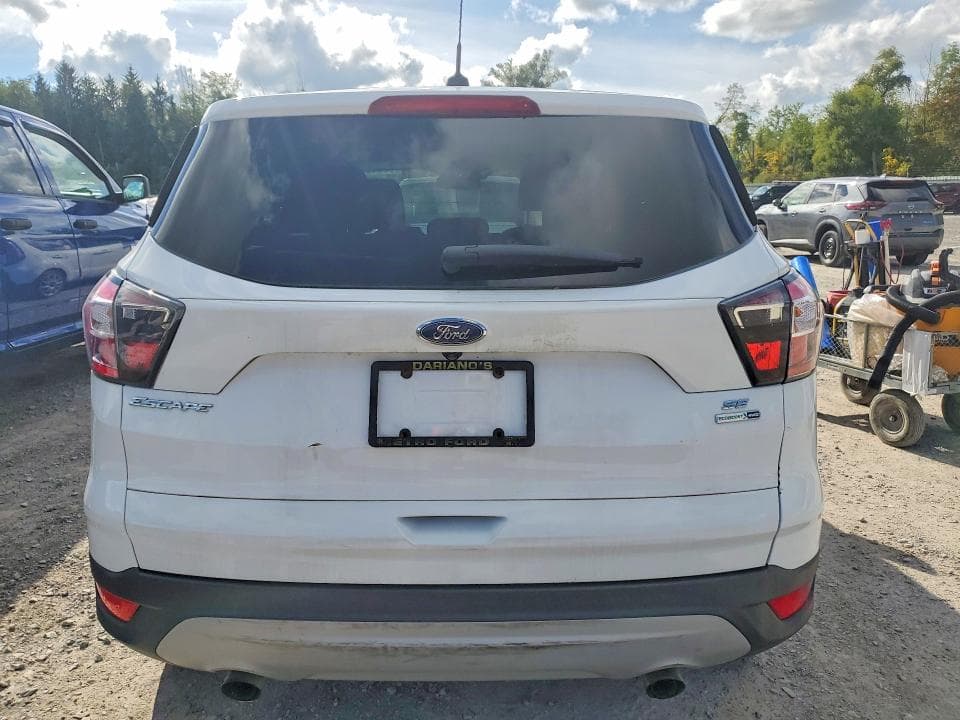 2017 FORD ESCAPE SE 6