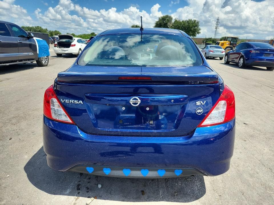2019 NISSAN VERSA SV 6