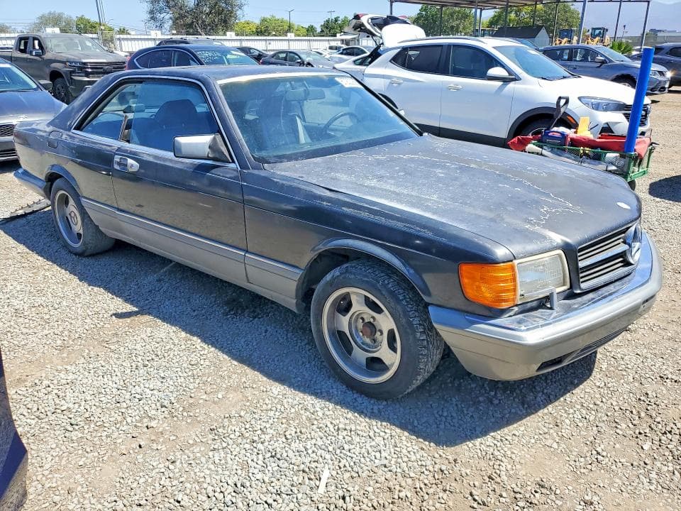 1986 MERCEDES-BENZ 560 SEC 4