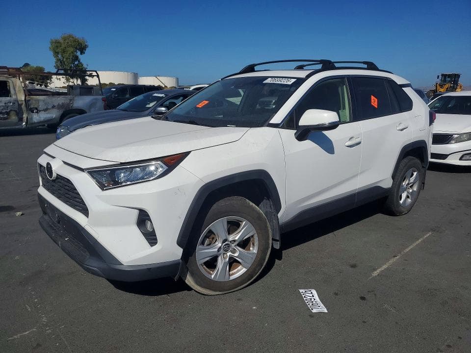 2019 TOYOTA RAV4 XLE