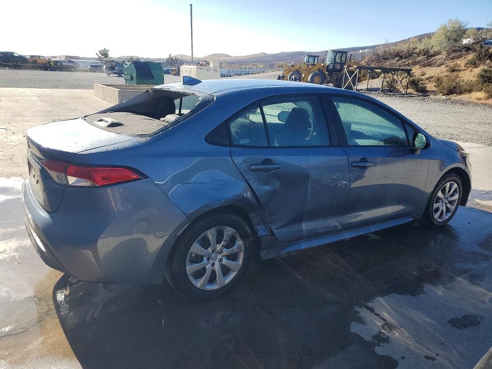 2026 TOYOTA COROLLA LE 3