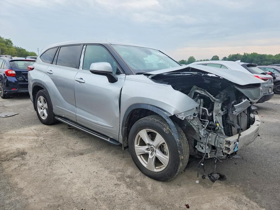 2023 TOYOTA HIGHLANDER LE 4