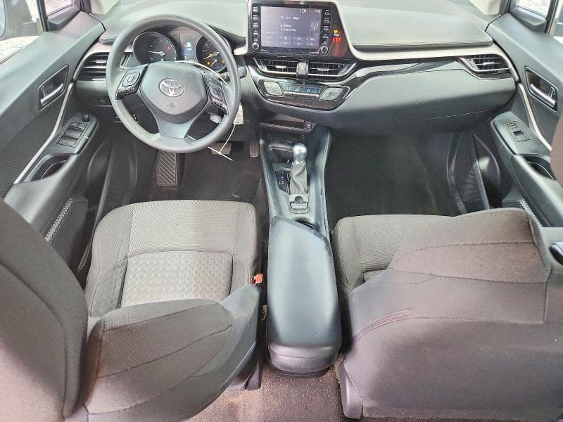 2021 TOYOTA C-HR LE 8