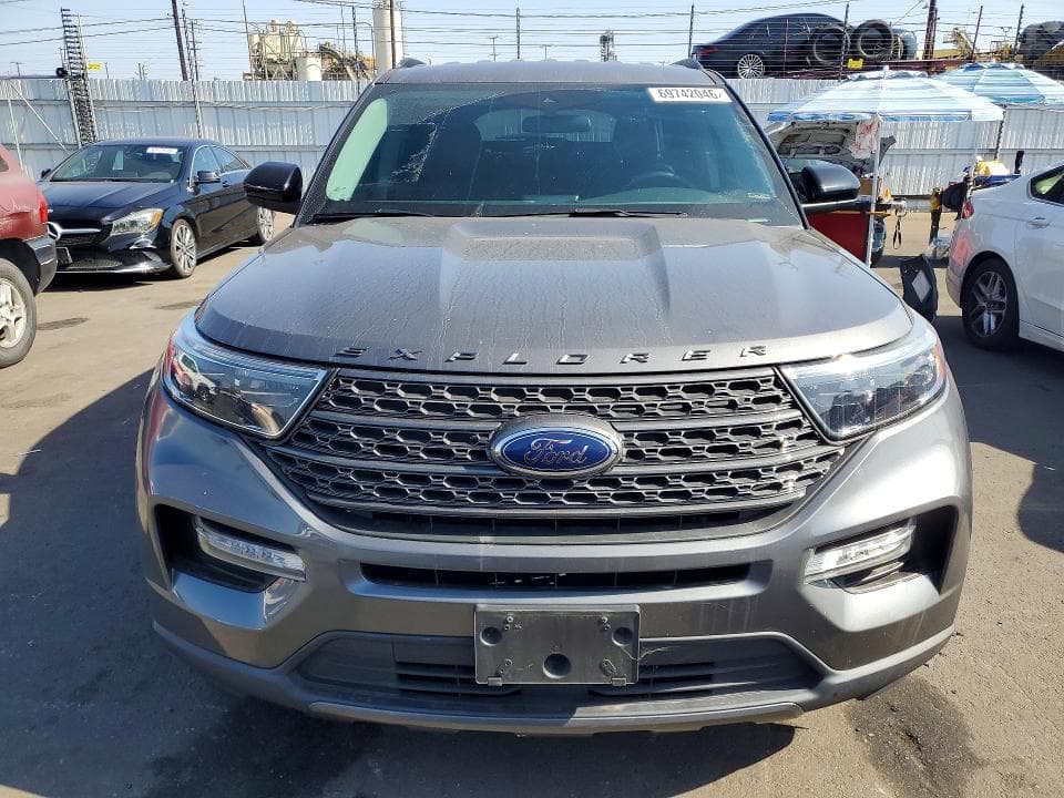 2023 FORD EXPLORER XLT 5