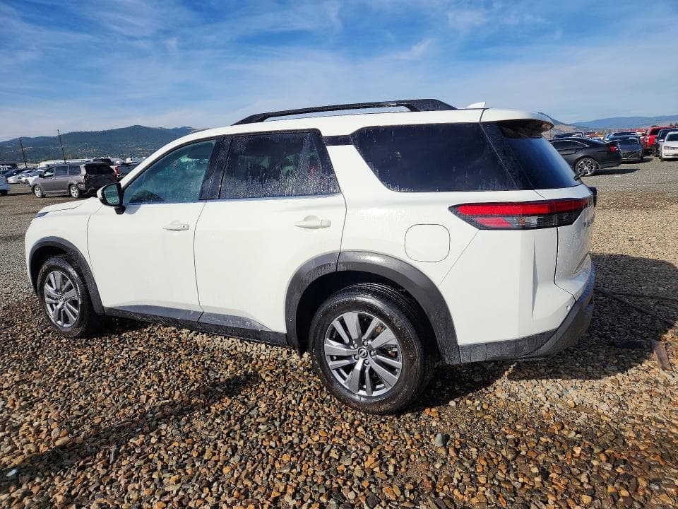 2025 NISSAN PATHFINDER SV 2