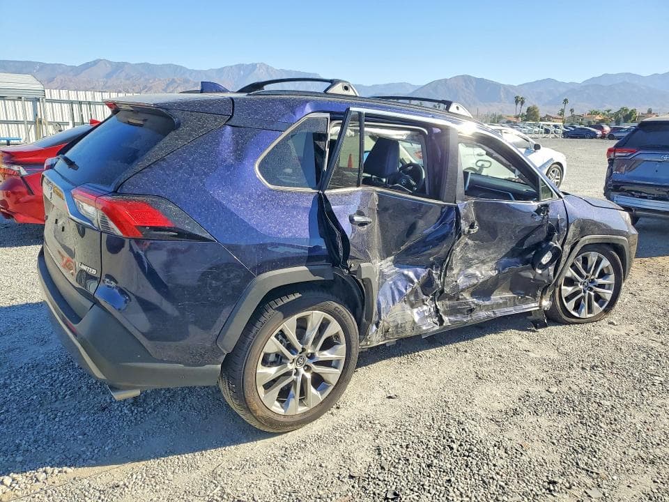 2019 TOYOTA RAV4 LIMITED 3