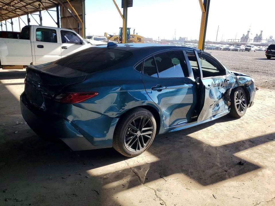 2026 TOYOTA CAMRY SE 3