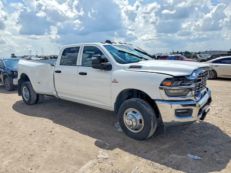 2026 RAM 3500 TRADESMAN 4
