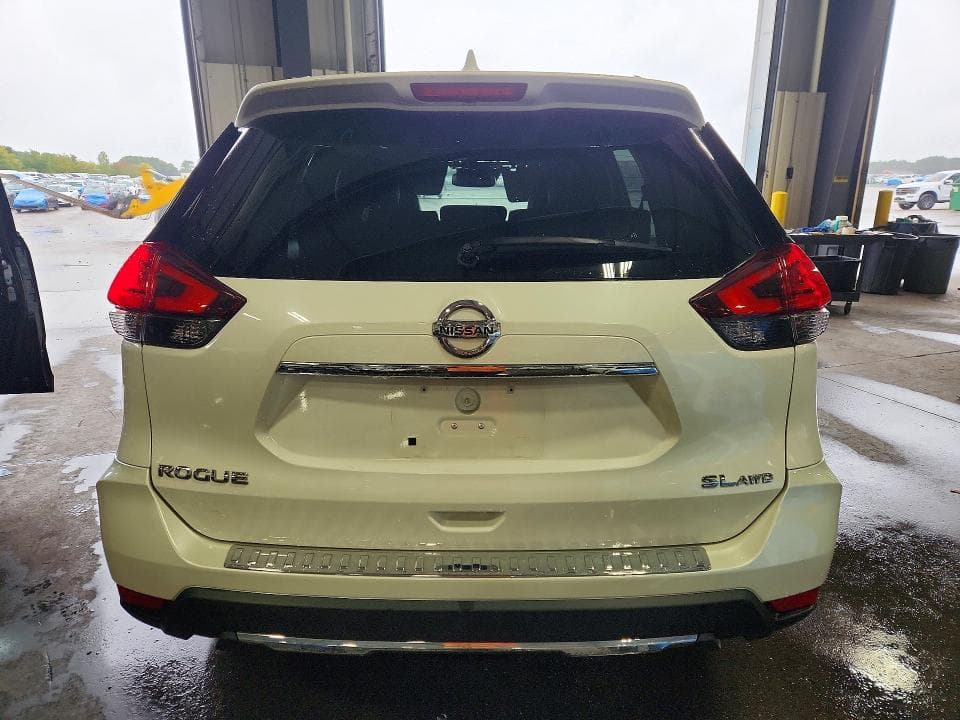 2017 NISSAN ROGUE SL 6