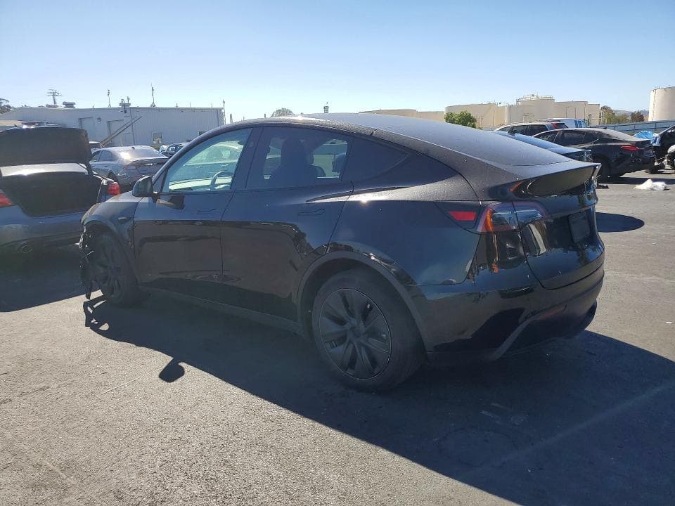 2024 TESLA MODEL Y 2