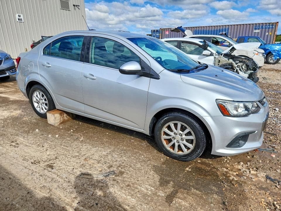 2017 CHEVROLET SONIC LT 4