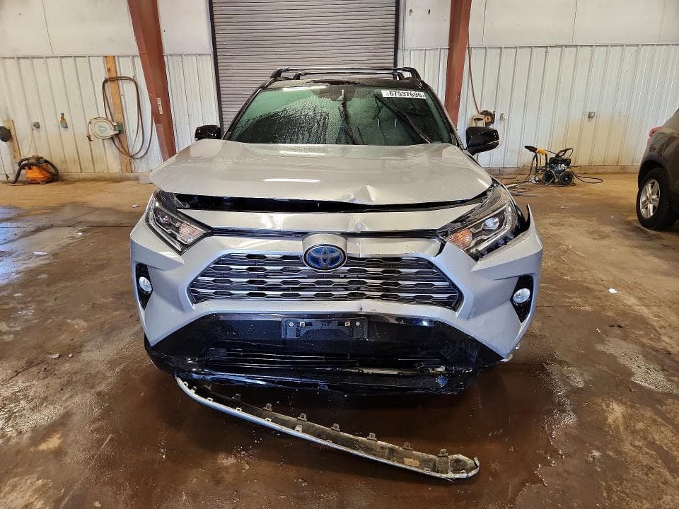 2021 TOYOTA RAV4 XSE 5