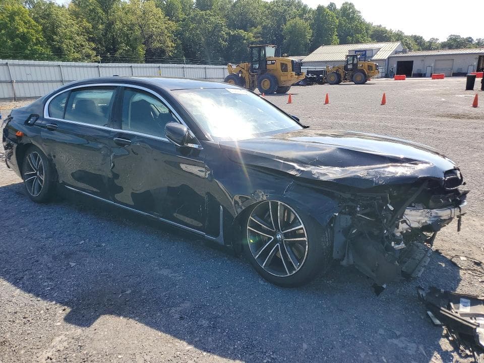 2022 BMW 750 XI 4
