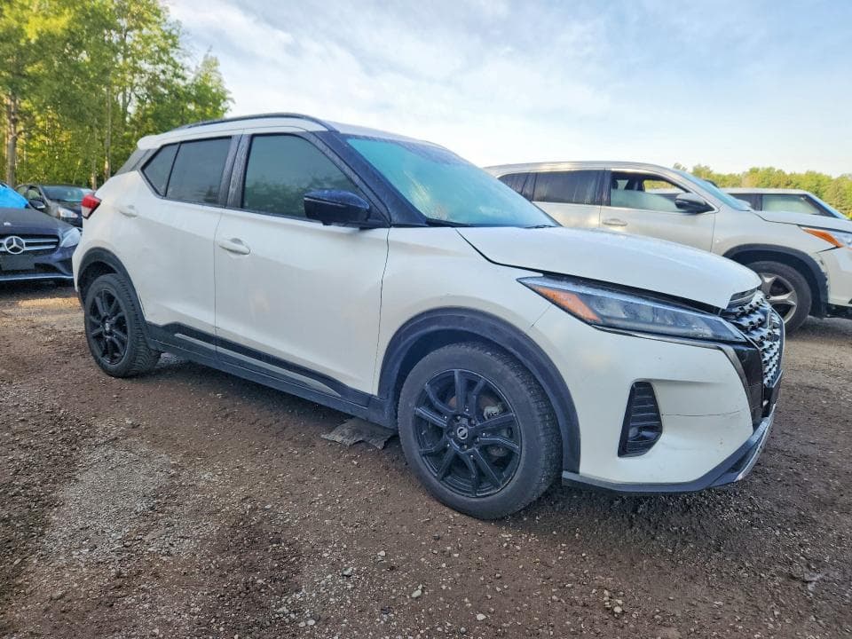 2021 NISSAN KICKS SR 4