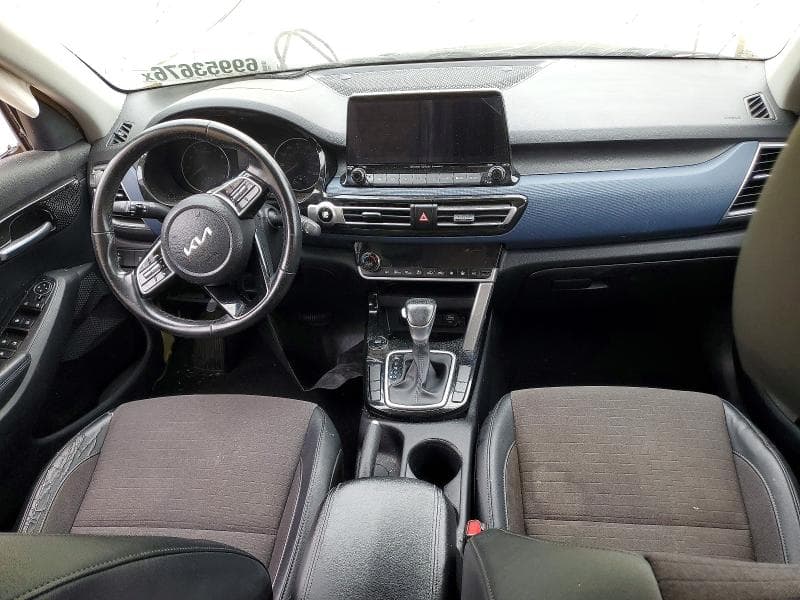 2023 KIA SELTOS S 8