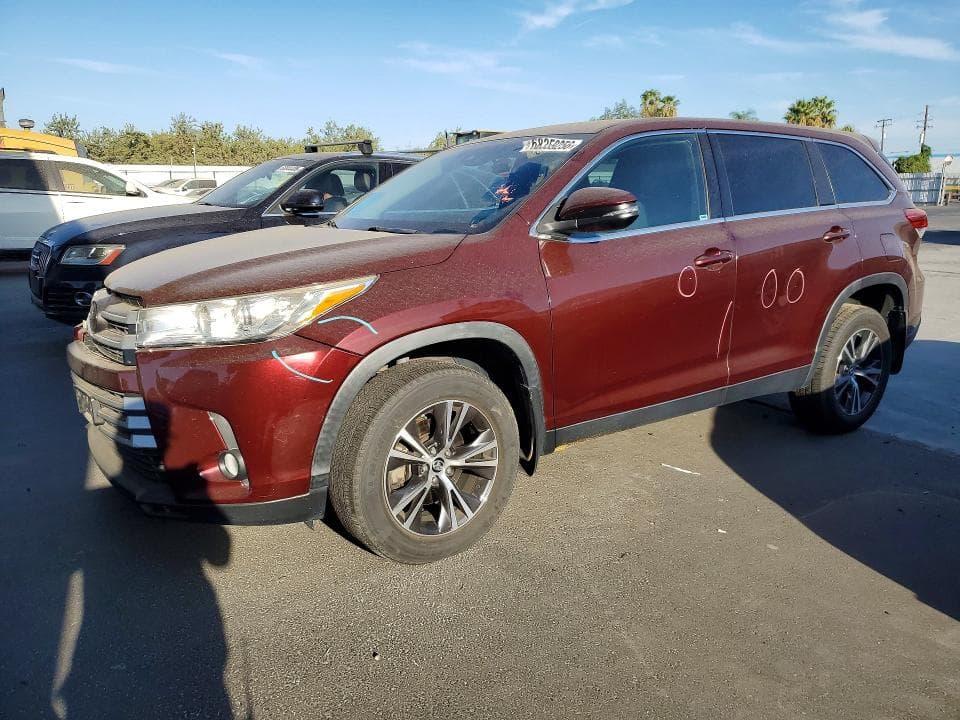 2019 TOYOTA HIGHLANDER LE PLUS - 1