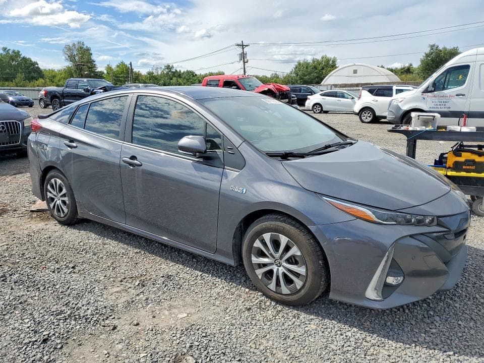 2021 TOYOTA PRIUS PRIME LIMITED 4
