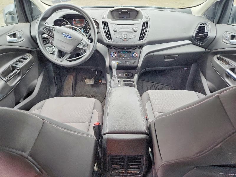2017 FORD ESCAPE SE 8