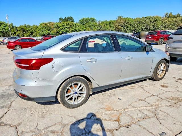 2017 FORD FOCUS SE 3