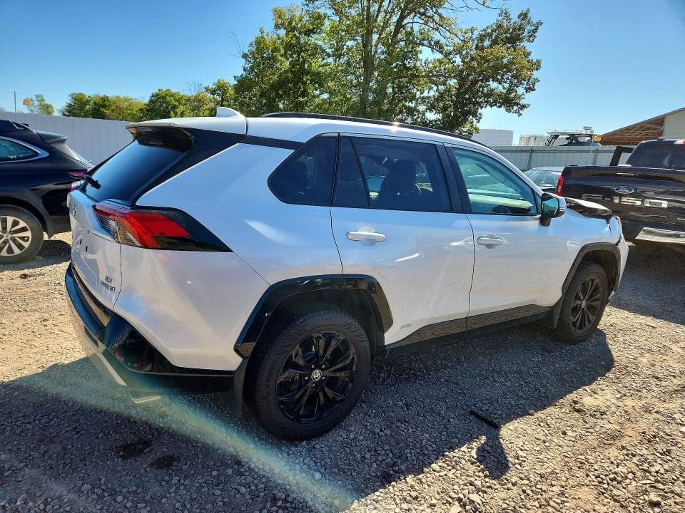 2023 TOYOTA RAV4 SE 3
