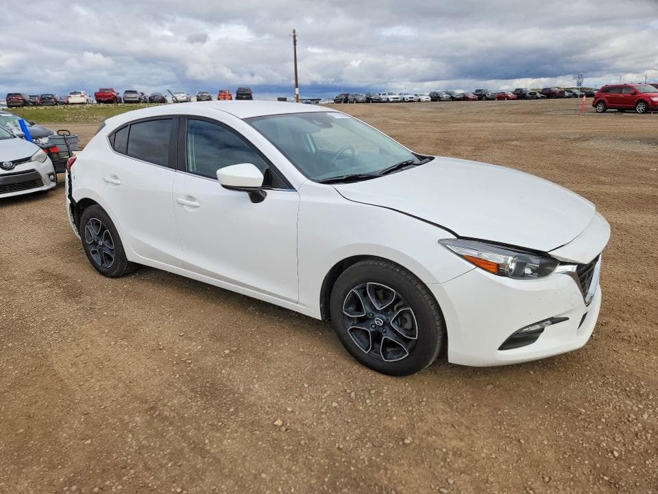 2018 MAZDA 3 TOURING 4